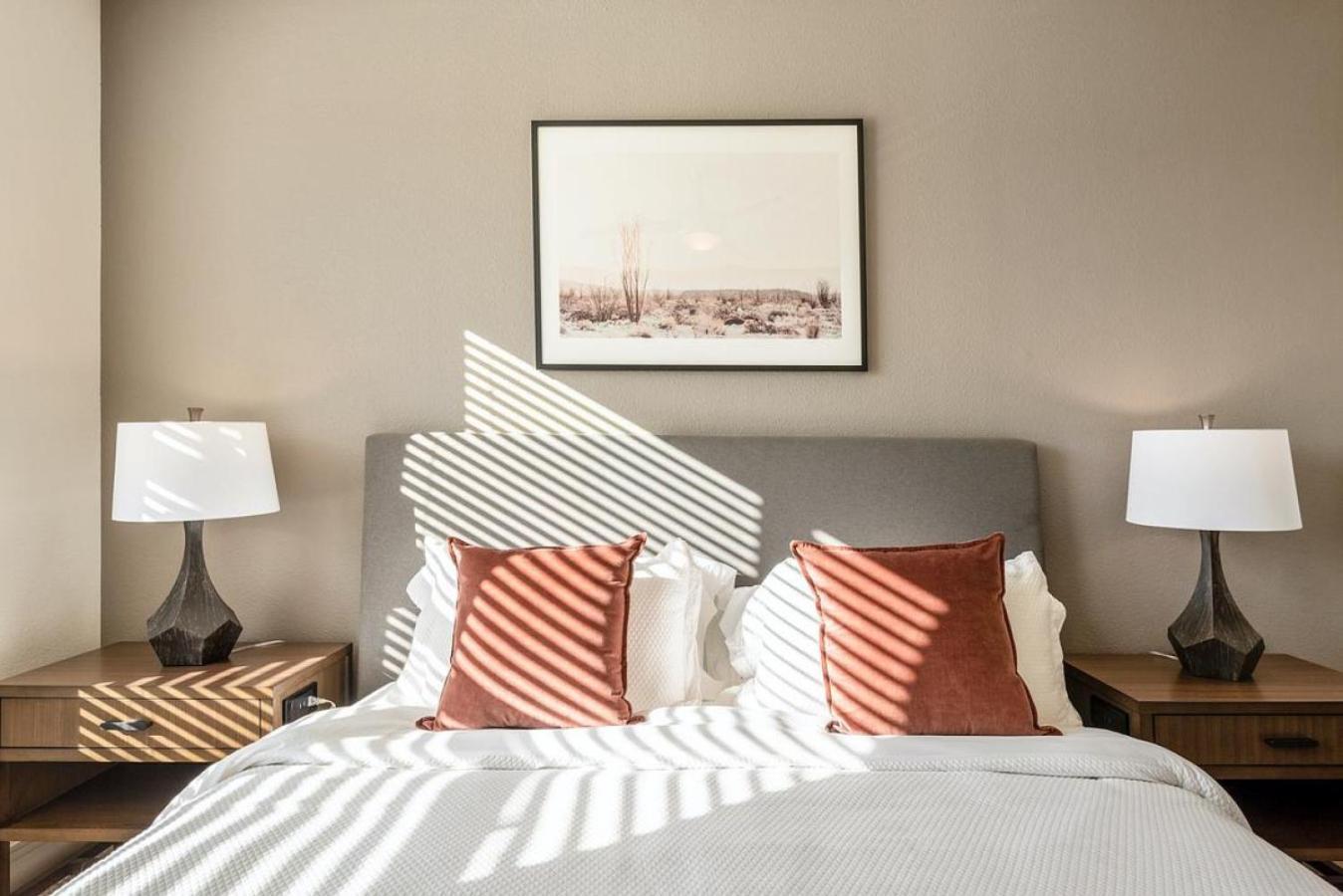Landing Modern Apartment With Amazing Amenities Birmingham Bagian luar foto